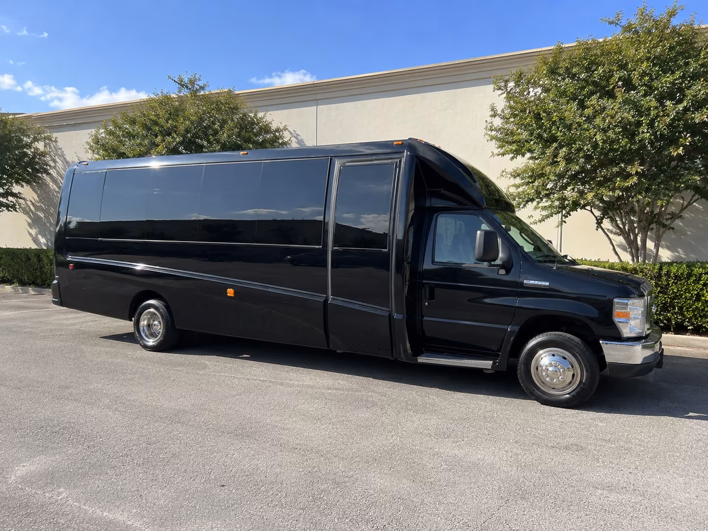 Hampton Homecoming & Prom Party Bus Rentals