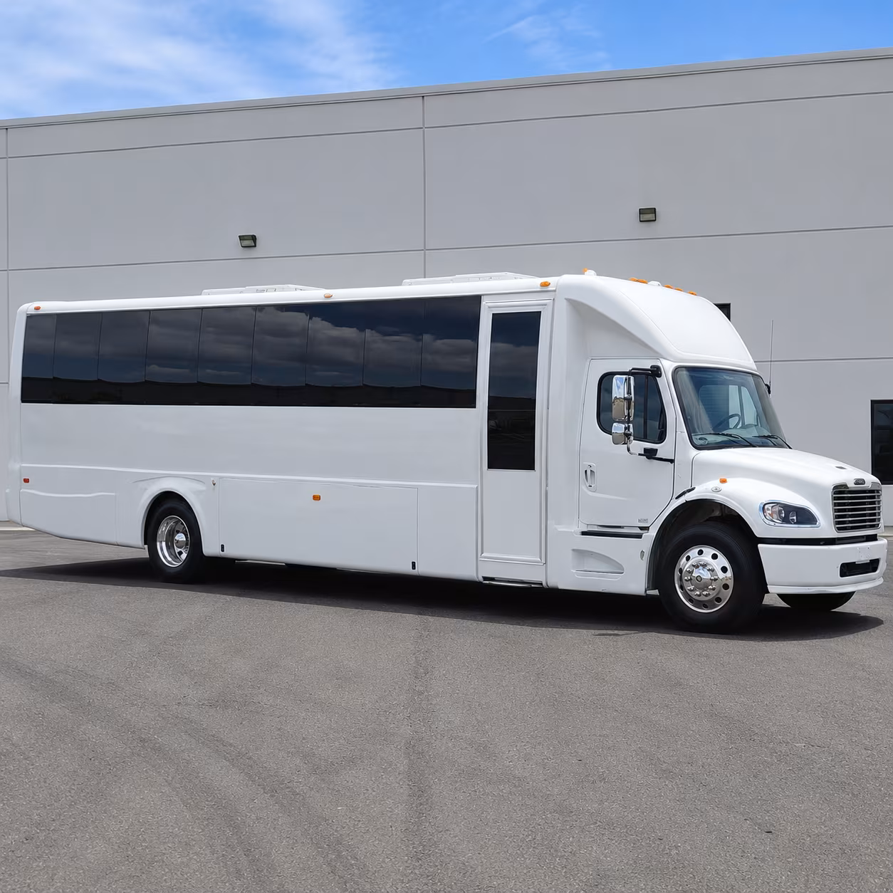Newport News Winery Tour & Pub Crawl Transportation
