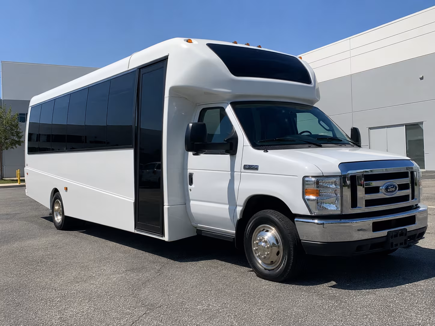 Norfolk Airport Shuttle & Transportation party bus exterior