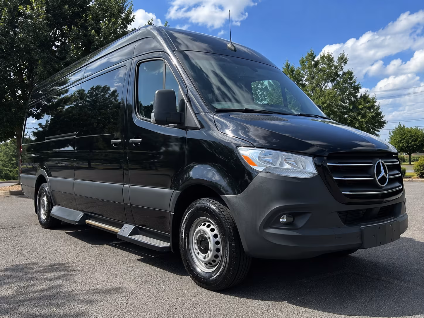 Norfolk Airport Shuttle & Transportation party bus exterior