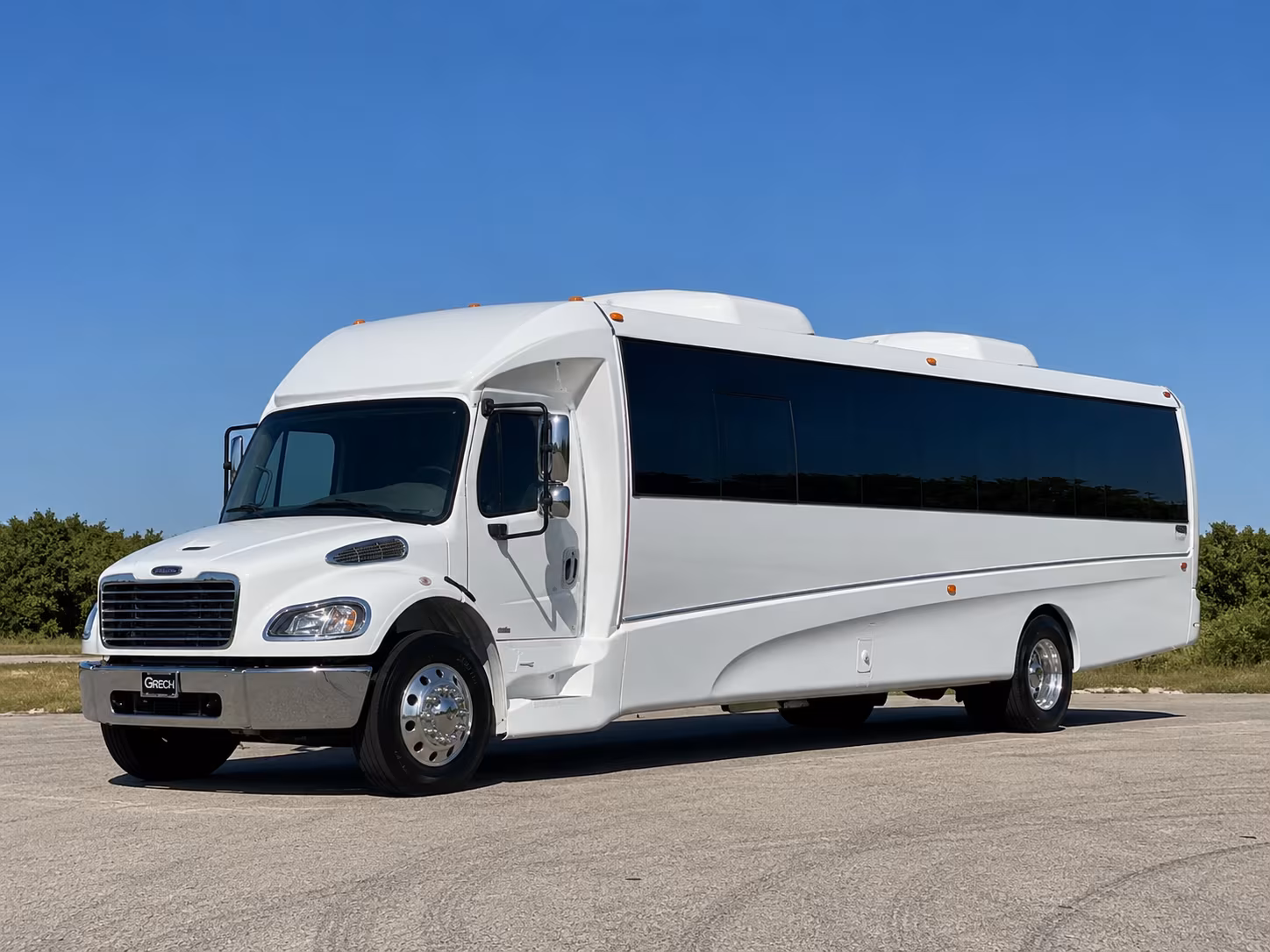 Norfolk Birthday, Sweet 16, & Quinceañera Transportation party bus exterior