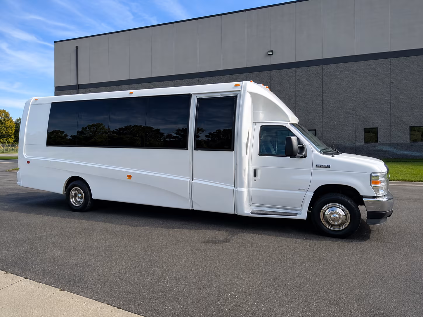 Virginia Beach Wedding Transportation & Shuttle Service