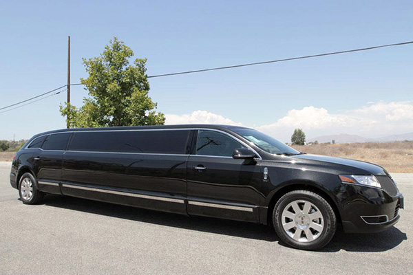 Norfolk 8 Passenger Limo